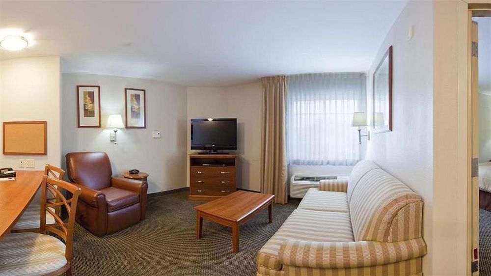 Candlewood Suites Houston Westchase - Westheimer By Ihg Εξωτερικό φωτογραφία