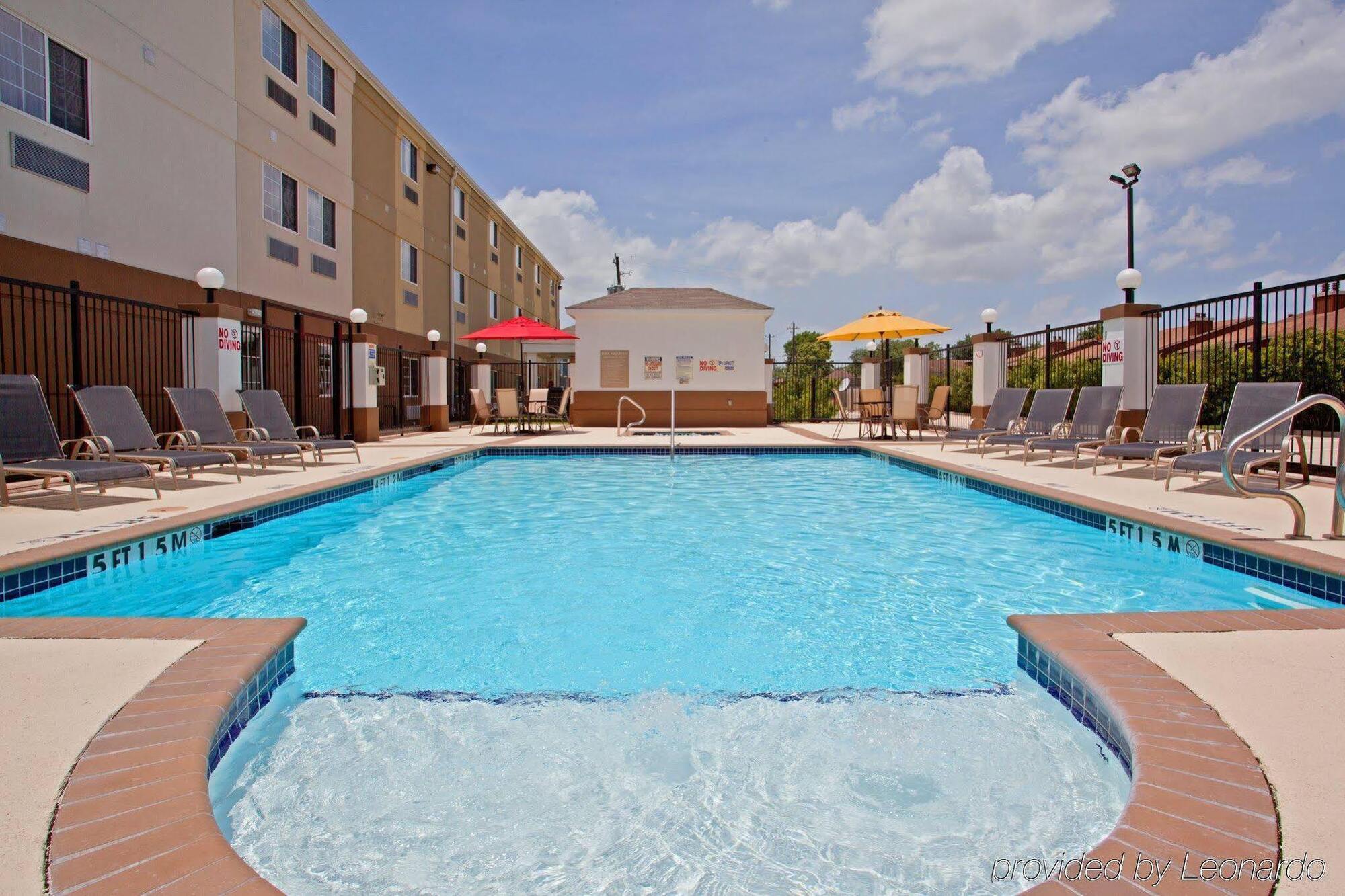 Candlewood Suites Houston Westchase - Westheimer By Ihg Εξωτερικό φωτογραφία